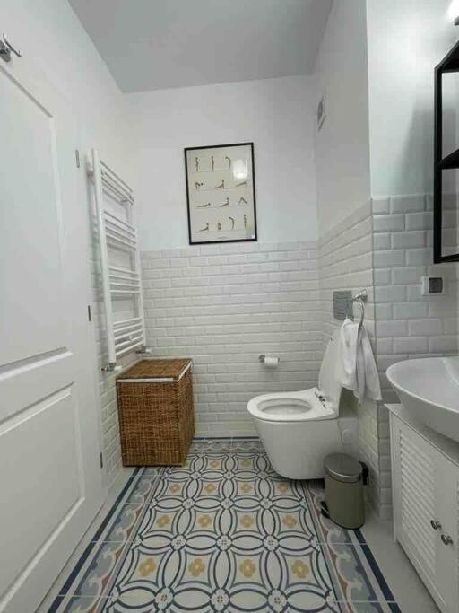 Modern 2-Bedroom Apartment In New Residence Craiova Exteriér fotografie
